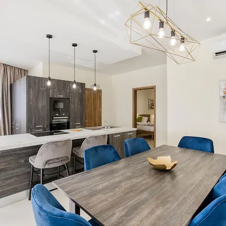 Apartmán Luxury Beautiful Penthouse With Amazing Views & Ac By 360 Estates