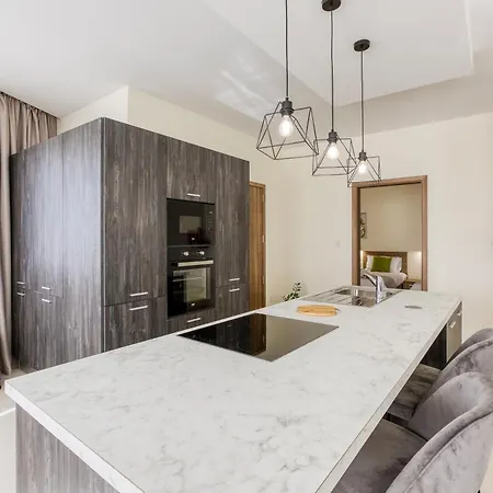 Luxury Beautiful Penthouse With Amazing Views & Ac By 360 Estates Apartmán *