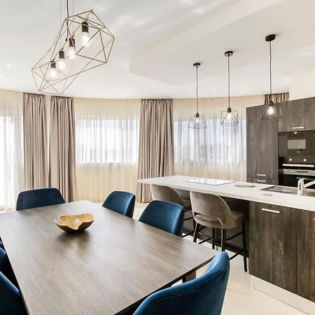 Apartmán Luxury Beautiful Penthouse With Amazing Views & Ac By 360 Estates