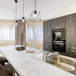 Lägenhet Luxury Beautiful Penthouse With Amazing Views & Ac By 360 Estates