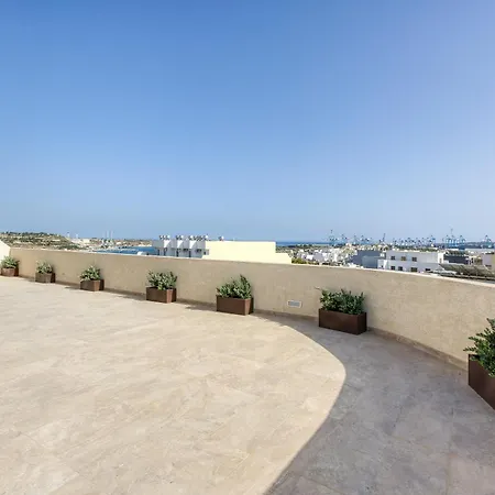 Lägenhet Luxury Beautiful Penthouse With Amazing Views & Ac By 360 Estates