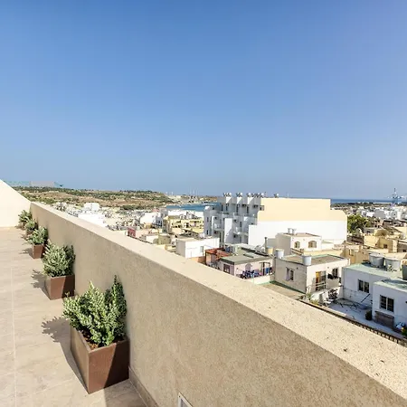 Luxury Beautiful Penthouse With Amazing Views & Ac By 360 Estates Lägenhet