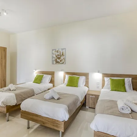 Apartamento Luxury Beautiful Penthouse With Amazing Views & Ac By 360 Estates Marsaxlokk